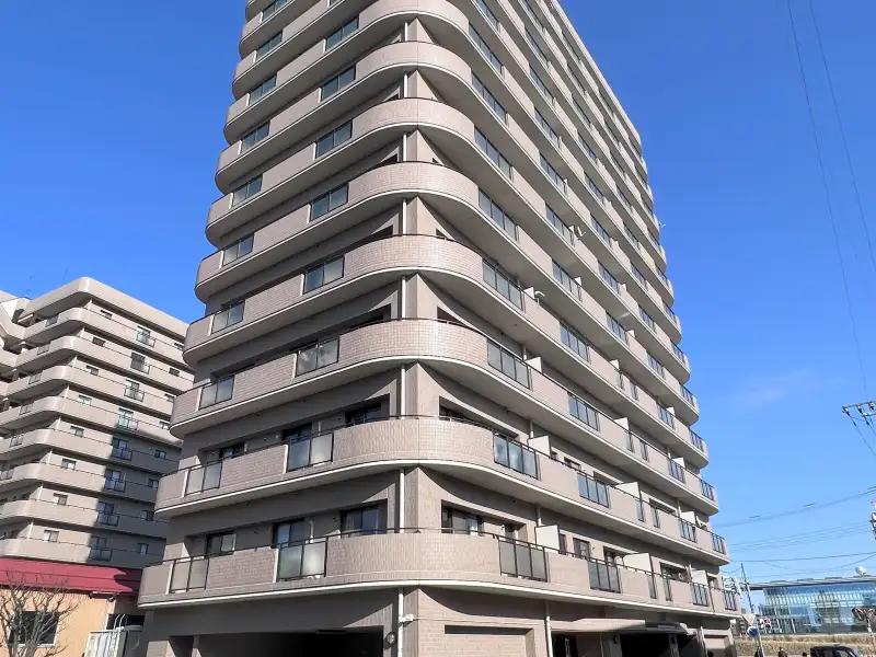 リバーシティ日東